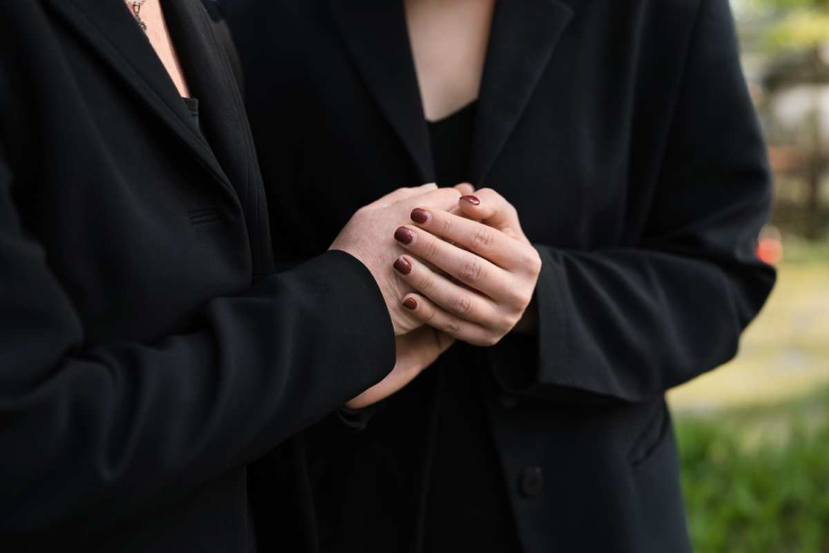 two-women-support-each-other two-women-support-each-other